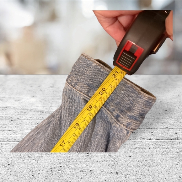 Harper distressed with lace overlay on light wash denim jacket size M - Picture 8 of 14